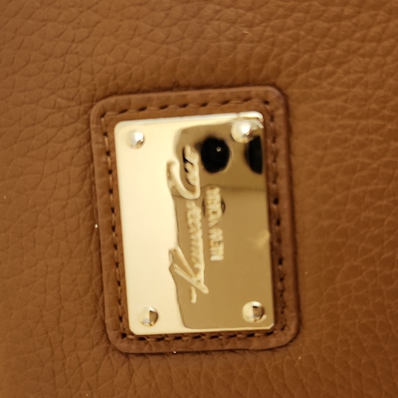 Kenneth Cole NY Wrustlet / Wallet Like New - Picture 6 of 6